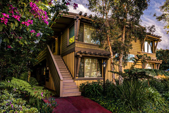 Elan Beachcomber La Jolla photo 2