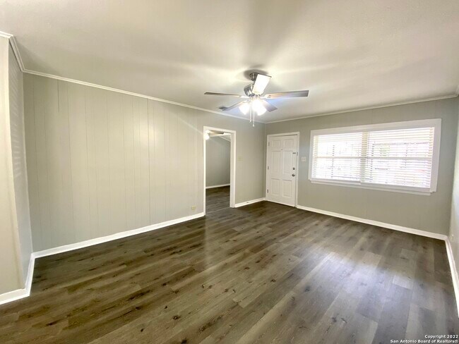 178 Sweetbriar Ave San Antonio, TX 78228 photo 4