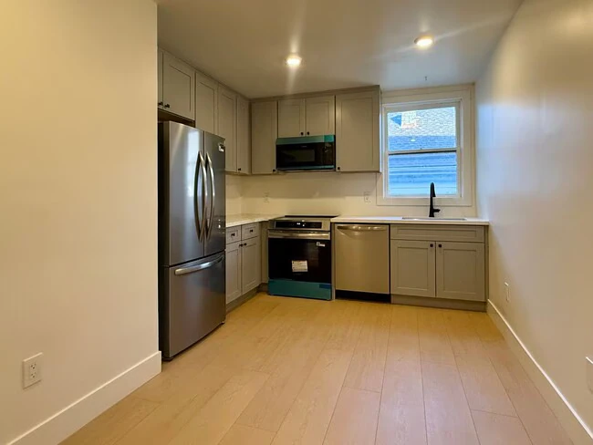 593 S Sixth St San Jose, CA 95112 photo 2