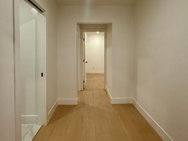 593 S Sixth St San Jose, CA 95112 photo 3