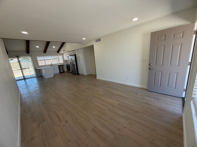 12658 N 42nd Ave Phoenix, AZ 85029 photo 5