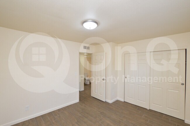 2719 East Tierra Buena Lane, Phoenix, AZ 85032 photo 5