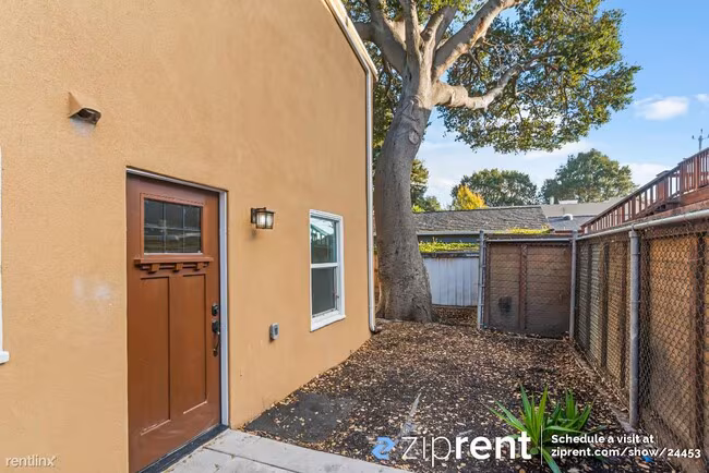1221 Stanford Avenue, Oakland, CA 94608 photo 3