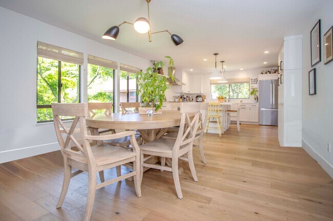 Completely remodeled Sun Valley home photo 2