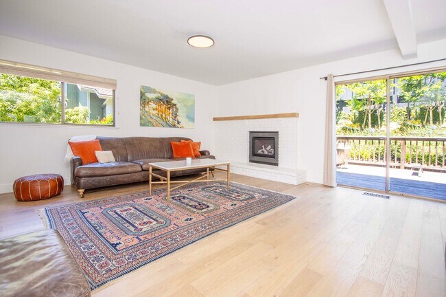 Completely remodeled Sun Valley home photo 4