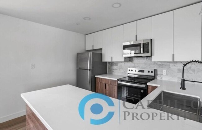 207 E 1st St National City, CA 91950 photo 5