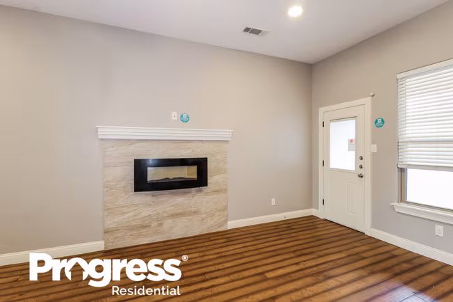 1219 Saturn Dr Cedar Hill, TX 75104 photo 3