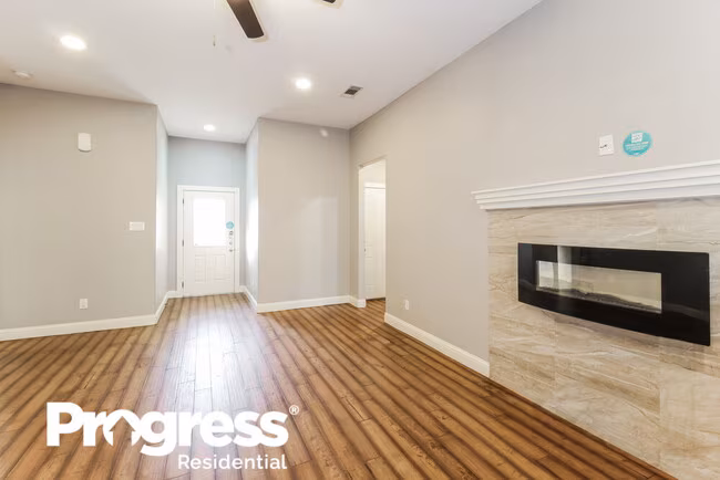 1219 Saturn Dr Cedar Hill, TX 75104 photo 4