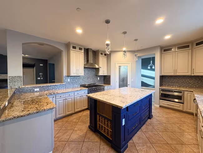 Beautiful Deer Ridge Home With Pool  Spa and SOLAR photo 5