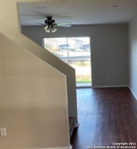 9807 Amber Breeze San Antonio, TX 78245 photo 3