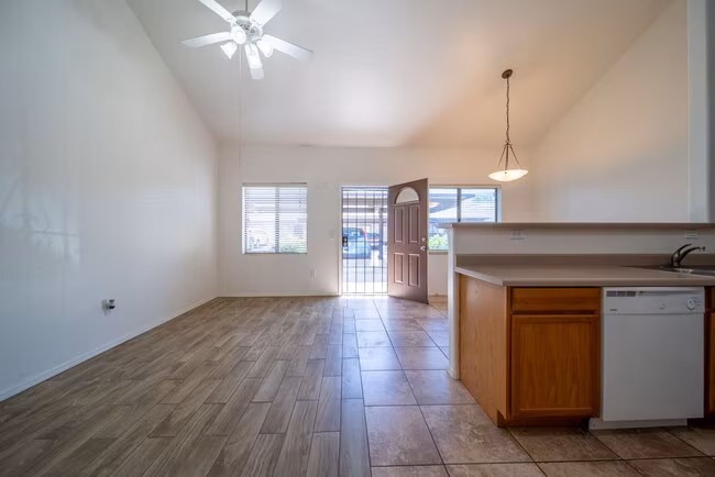 Bella Rosa Apartments photo 5