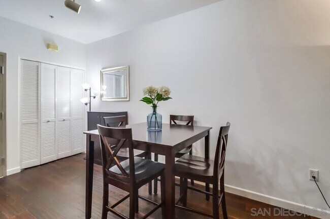1501 Front St San Diego, CA 92101 photo 5