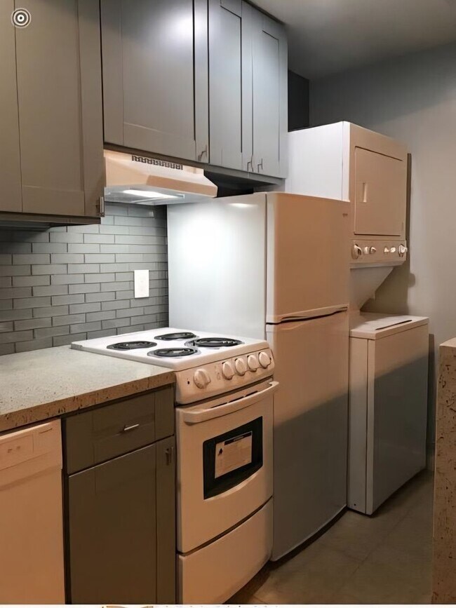 723 Santa Barbara Pl San Diego, CA 92109 photo 3