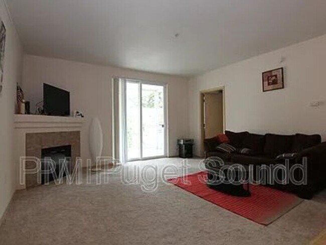 2804 SE 8th Pl Renton, WA 98058 photo 2
