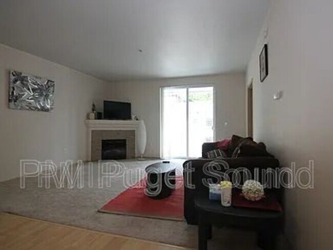 2804 SE 8th Pl Renton, WA 98058 photo 3