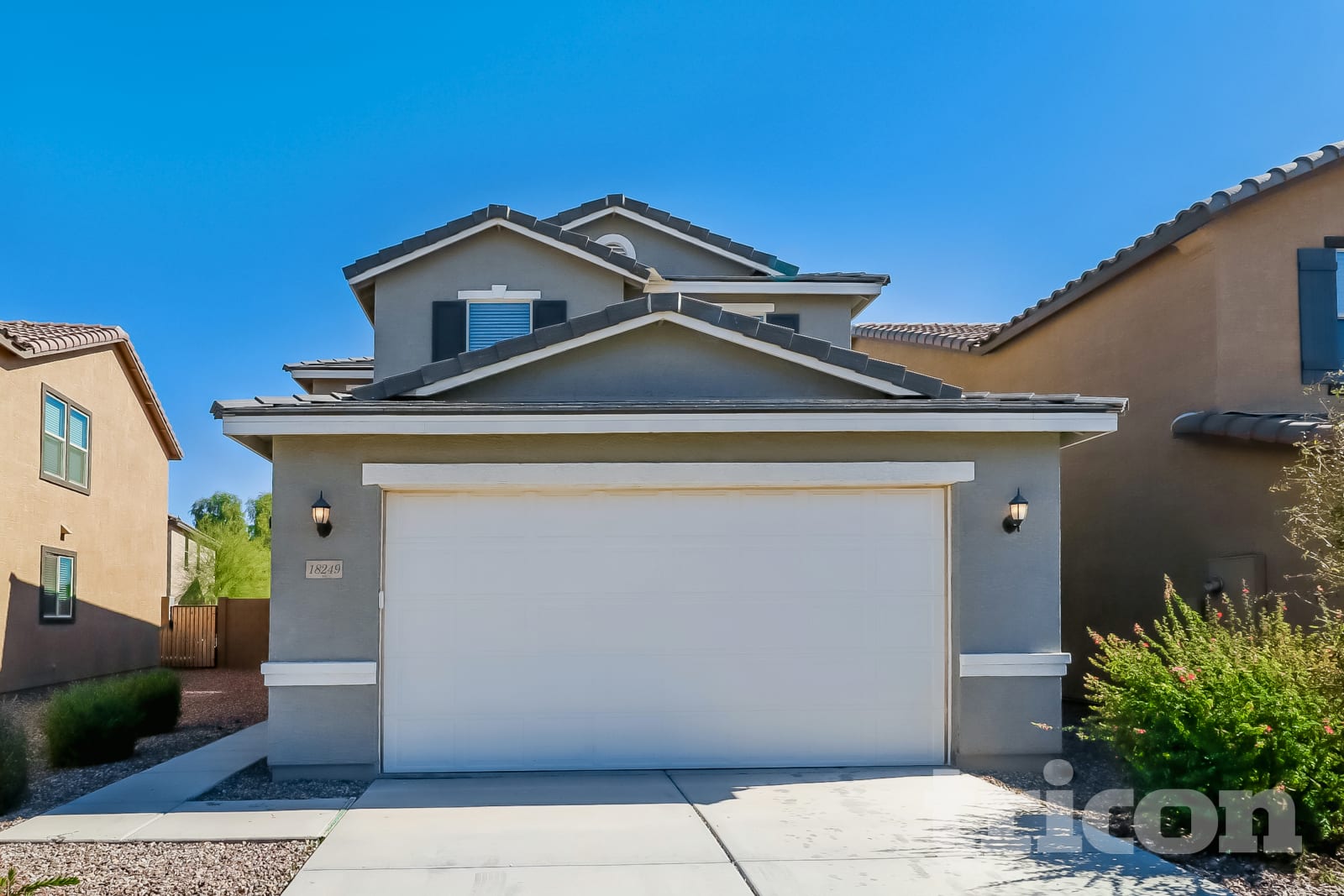 18249 N Clarence Lane photo 2
