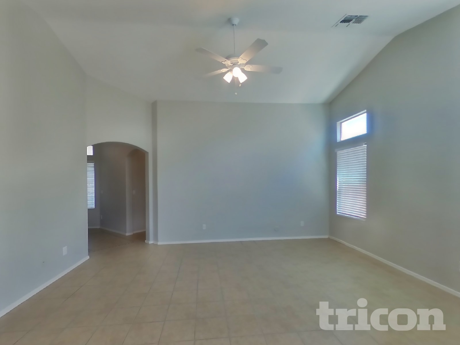 3424 N Saffron photo 3