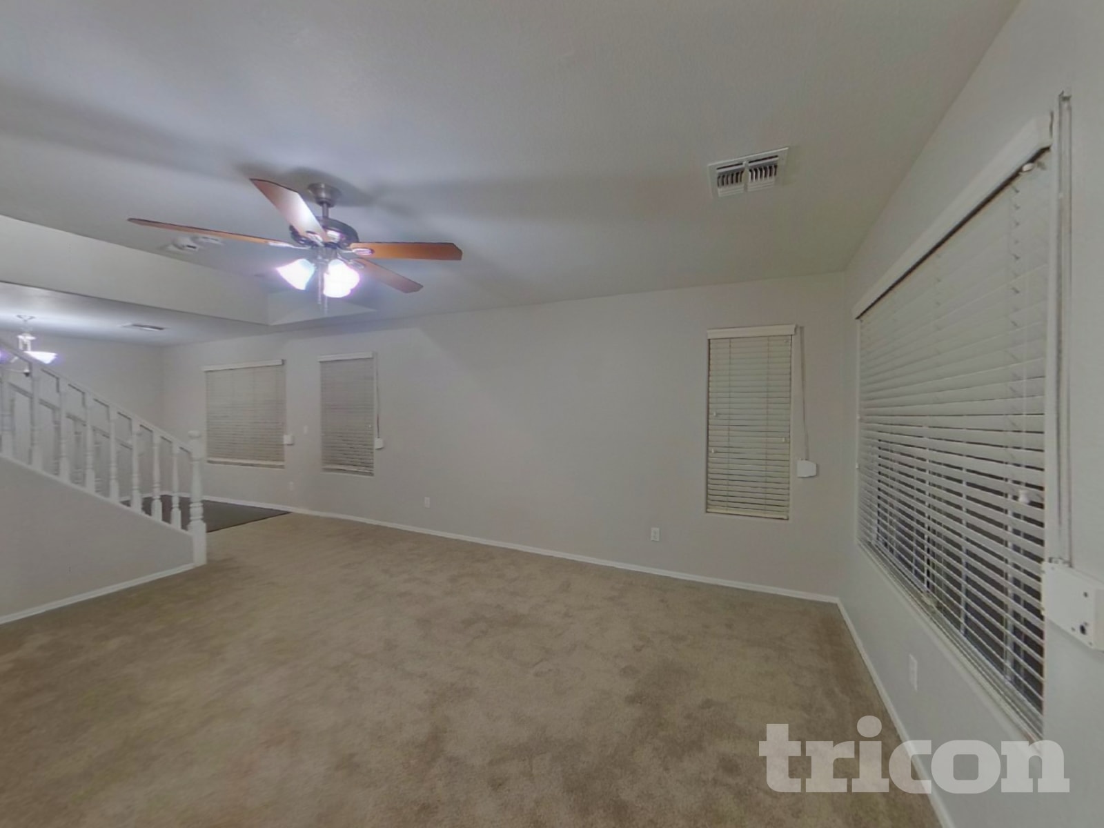 16036 N 11th Avenue unit 1050 photo 3