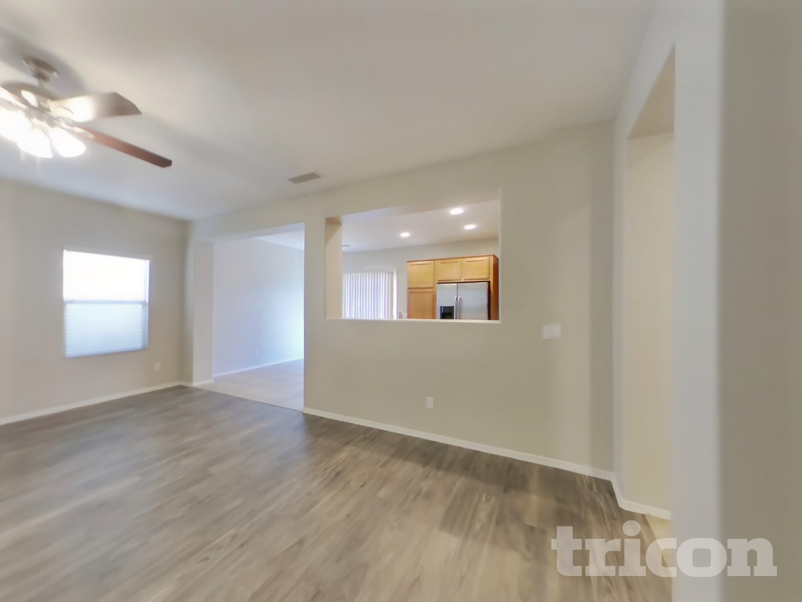 374 E Yellow Wood Avenue photo 2
