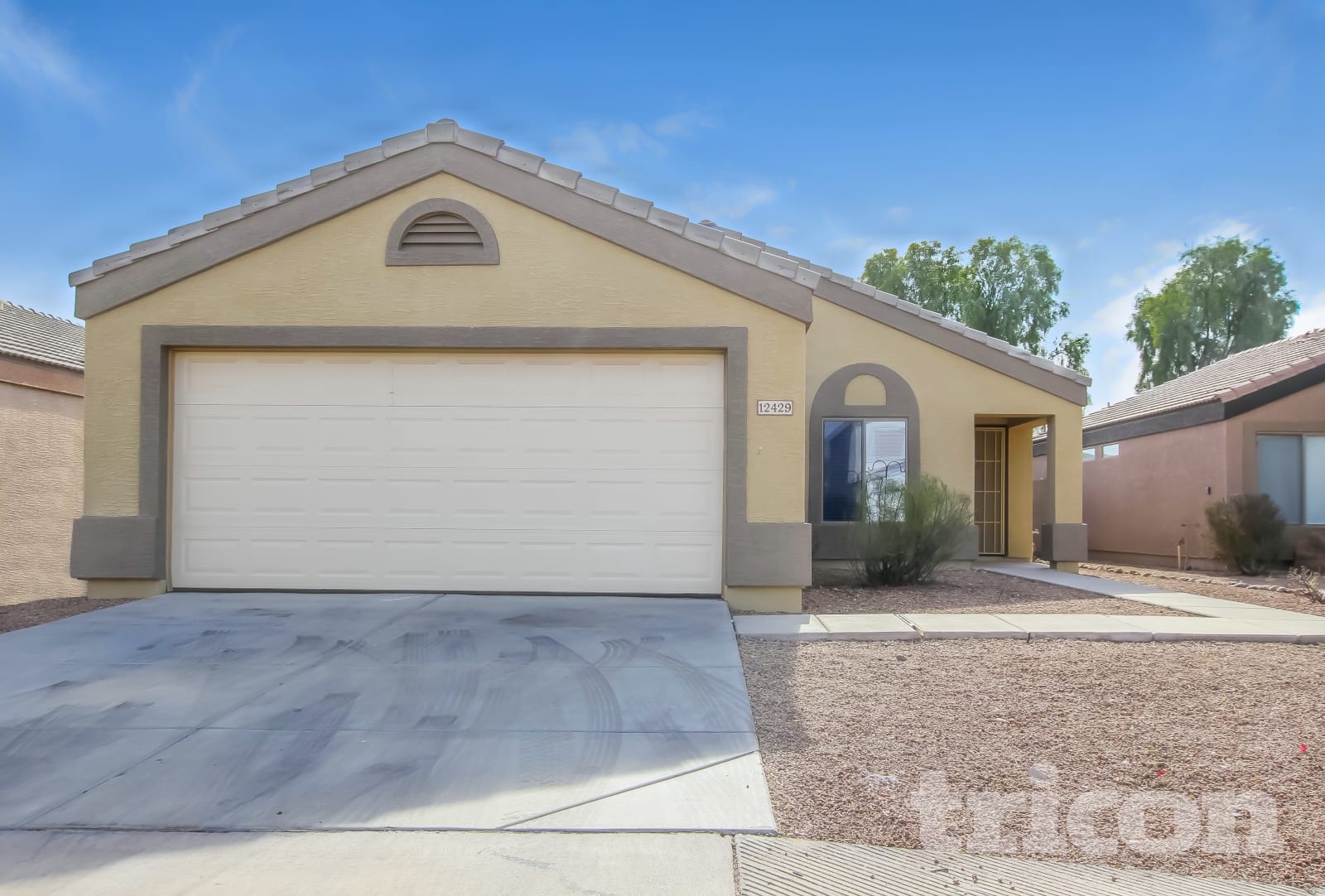 12429 W Larkspur Rd photo 2