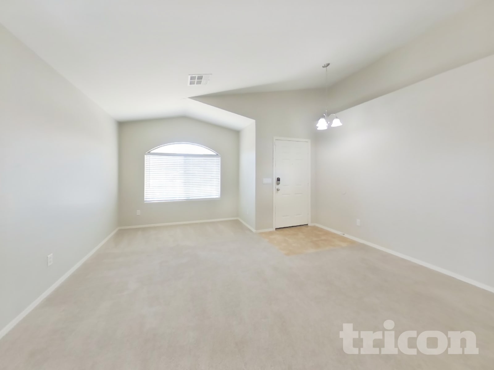 1312 E Elm Road photo 2