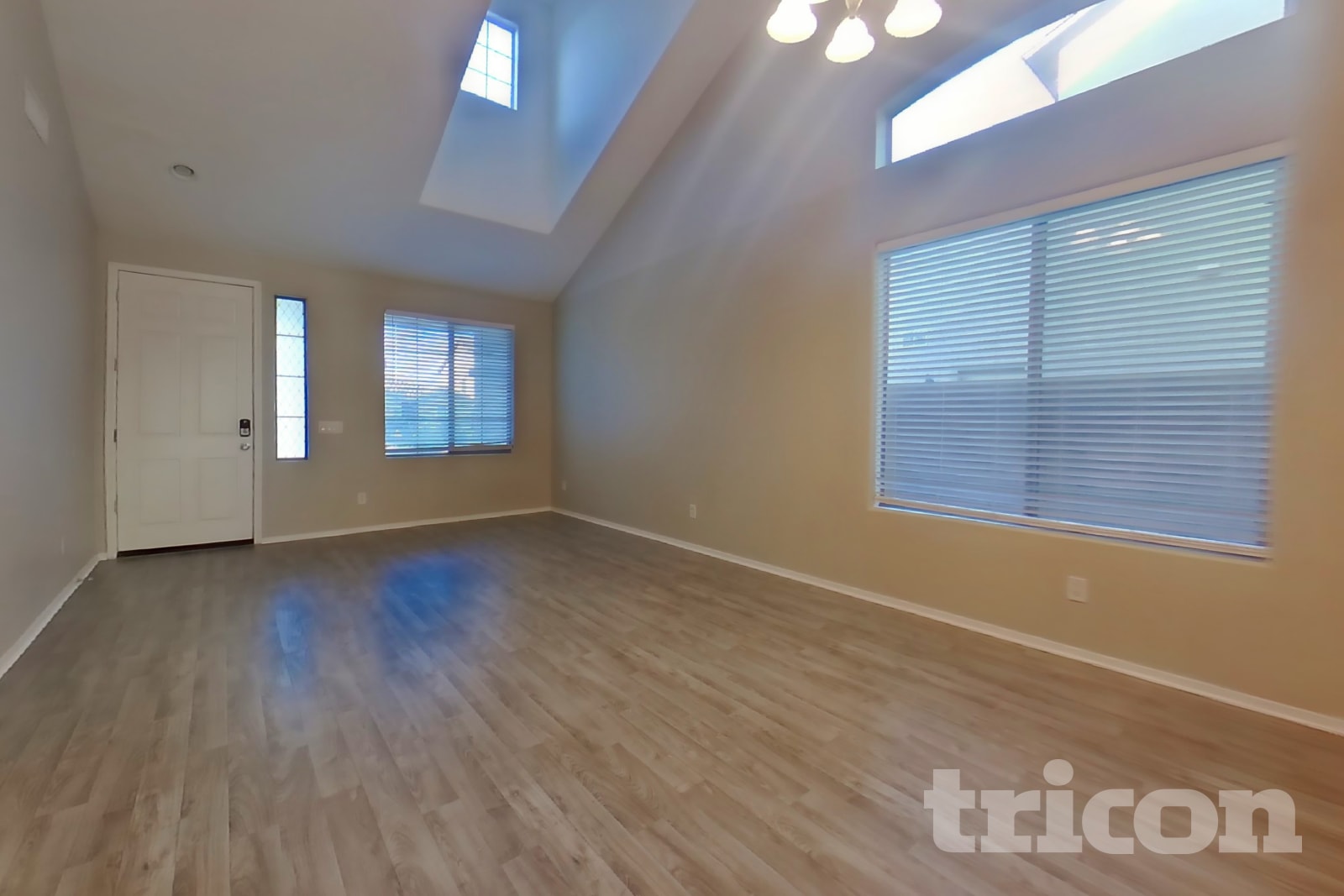 41618 W Avella Drive photo 3