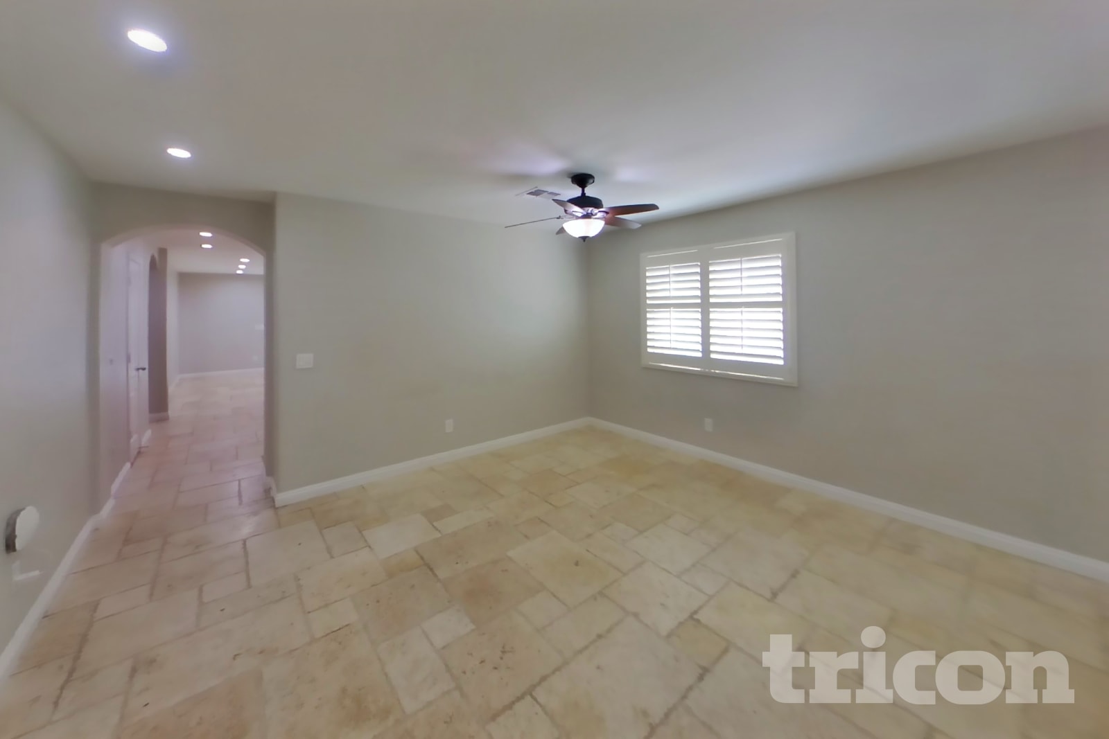 7115 N 72nd Drive photo 4