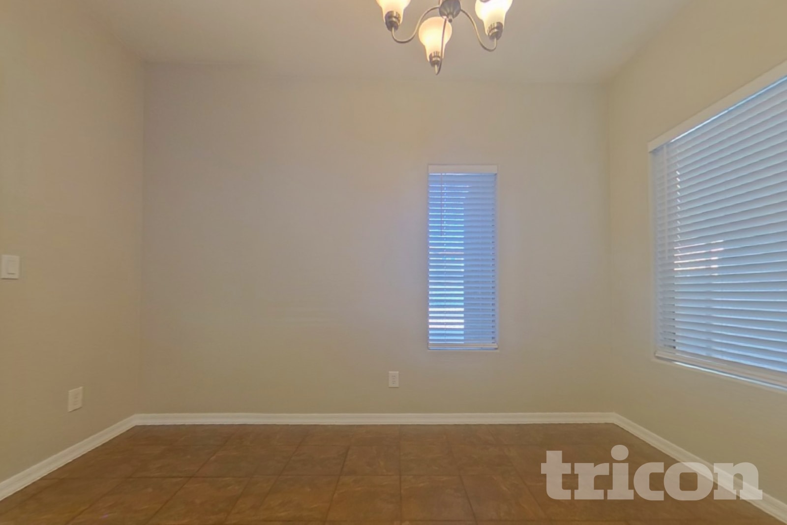25574 W St Charles Court photo 5