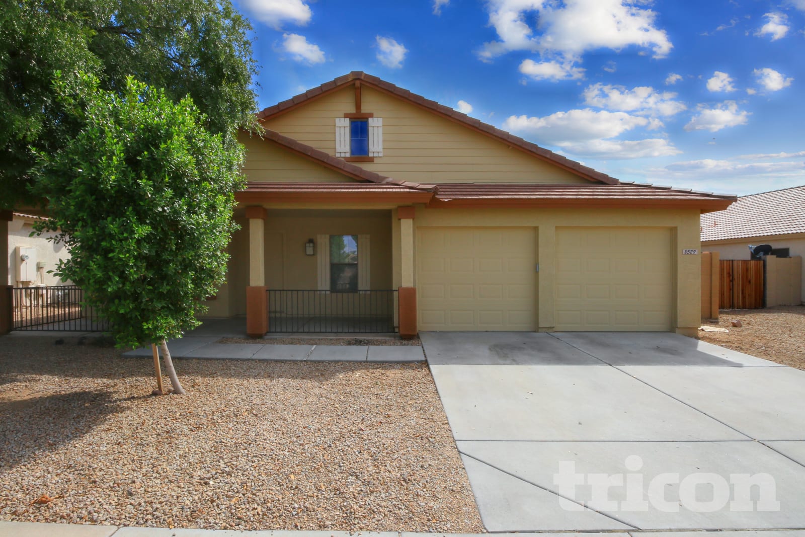 8529 W Hughes Drive photo 2