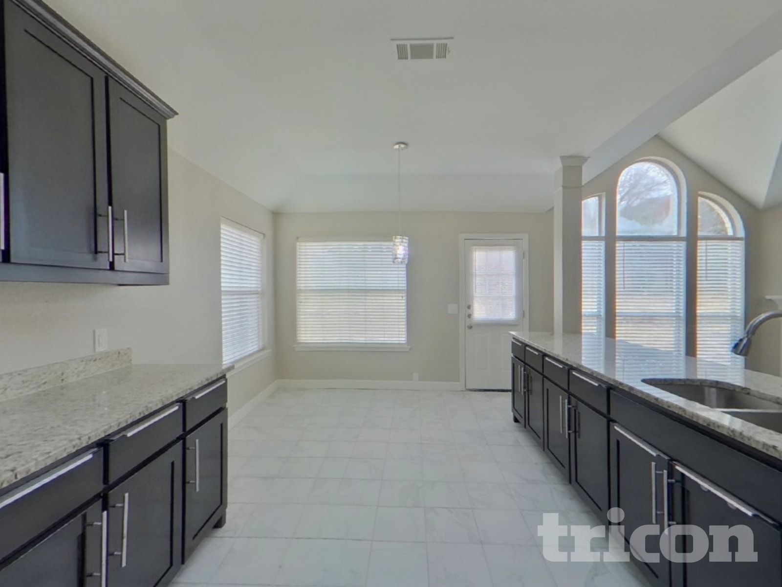 4021 Chinaberry Drive, Garland, TX 75043 photo 5