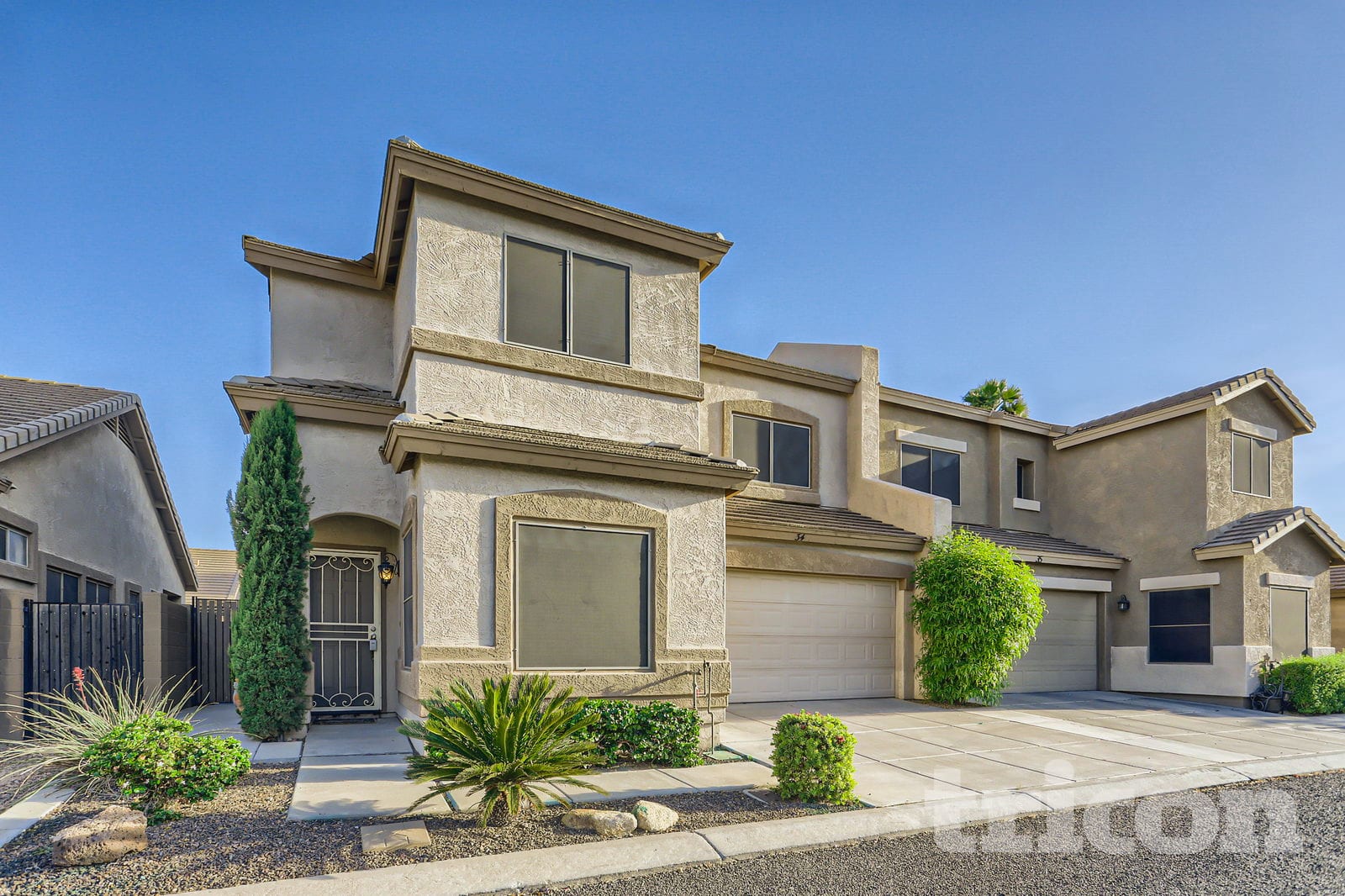 44 S Greenfield Rd Mesa, AZ 85206 photo 3