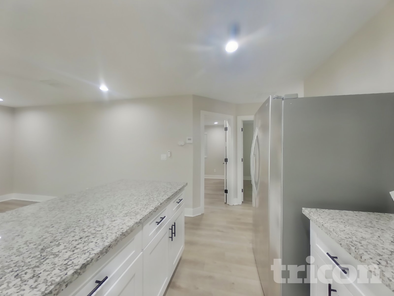 4665 S 38th Ln Phoenix, AZ 85041 photo 4