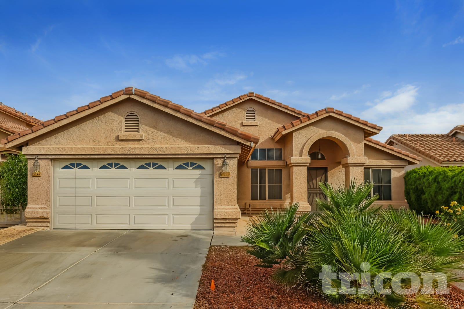 15028 W Elko Dr Surprise, AZ 85374 photo 2