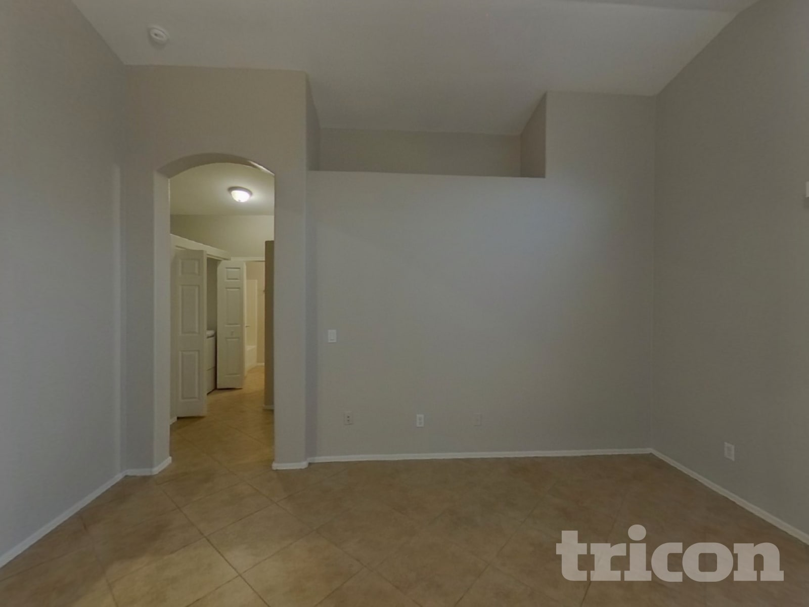 1612 E Barbarita Ave photo 4