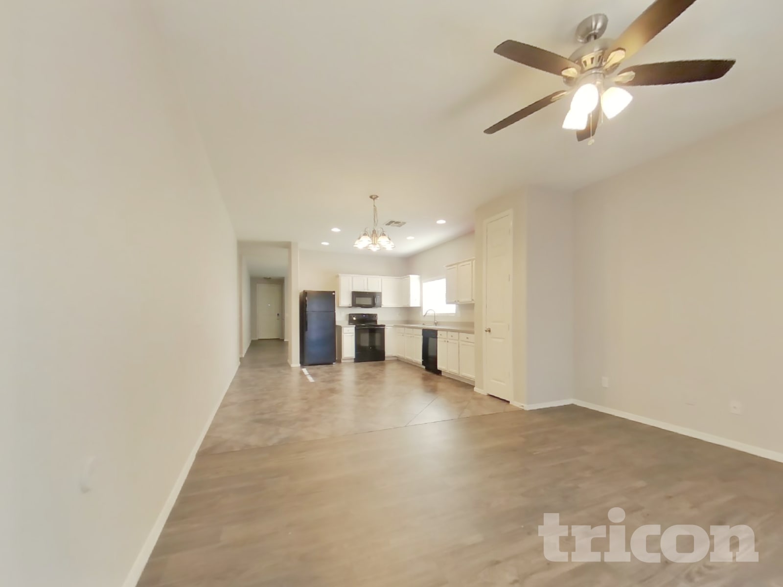 15409 W Cameron Drive photo 5