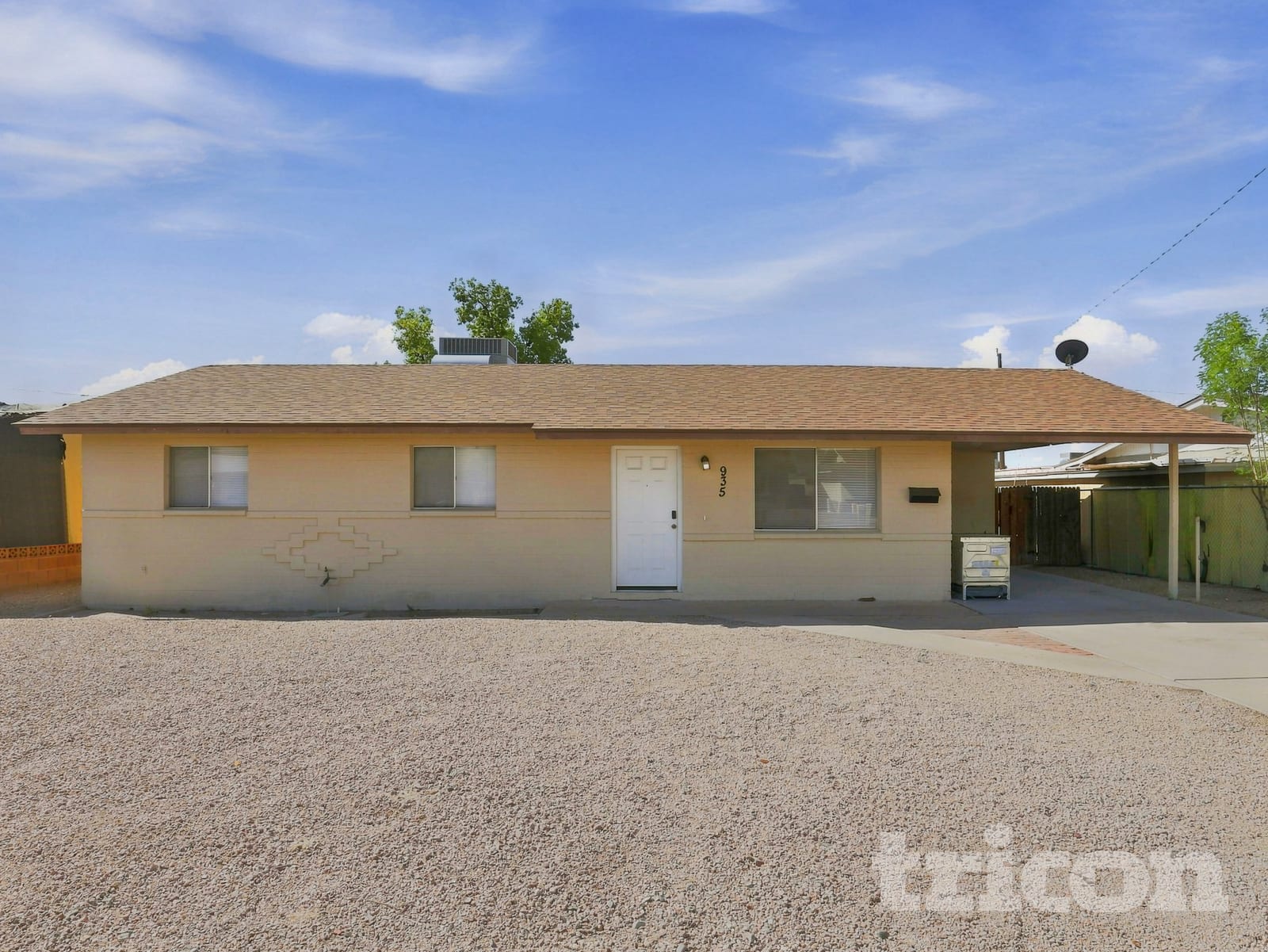 935 E 10th Dr Mesa, AZ 85204 photo 3