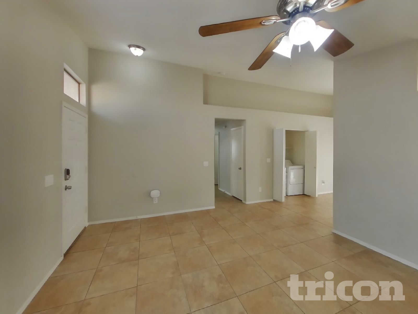 11302 W Orchid Lane photo 4