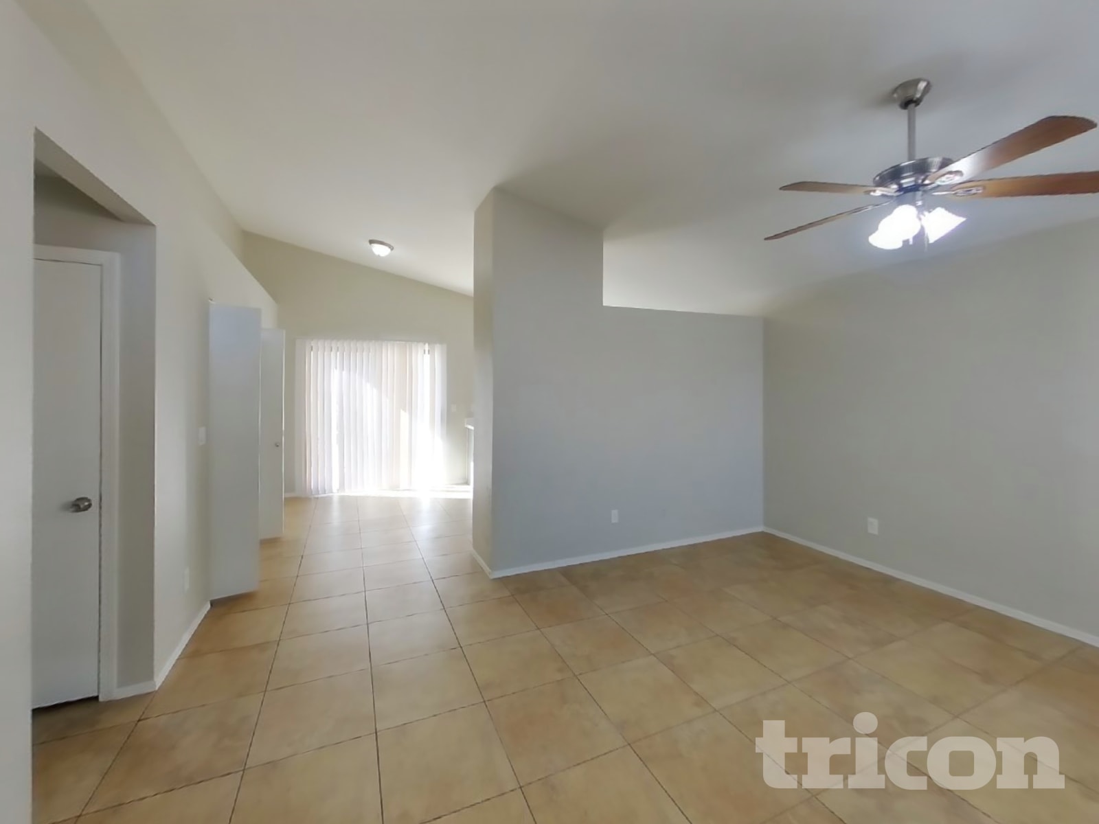 11302 W Orchid Lane photo 5
