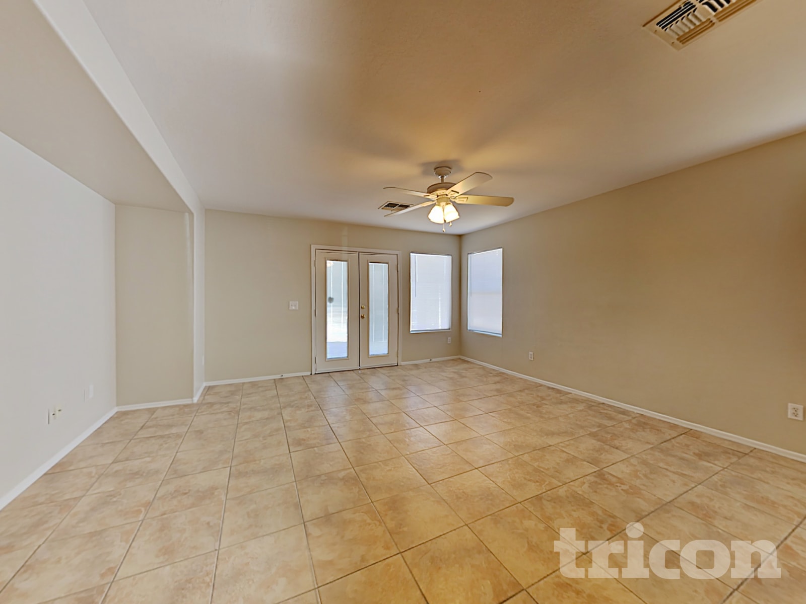 6014 S 16th Ln Phoenix, AZ 85041 photo 4