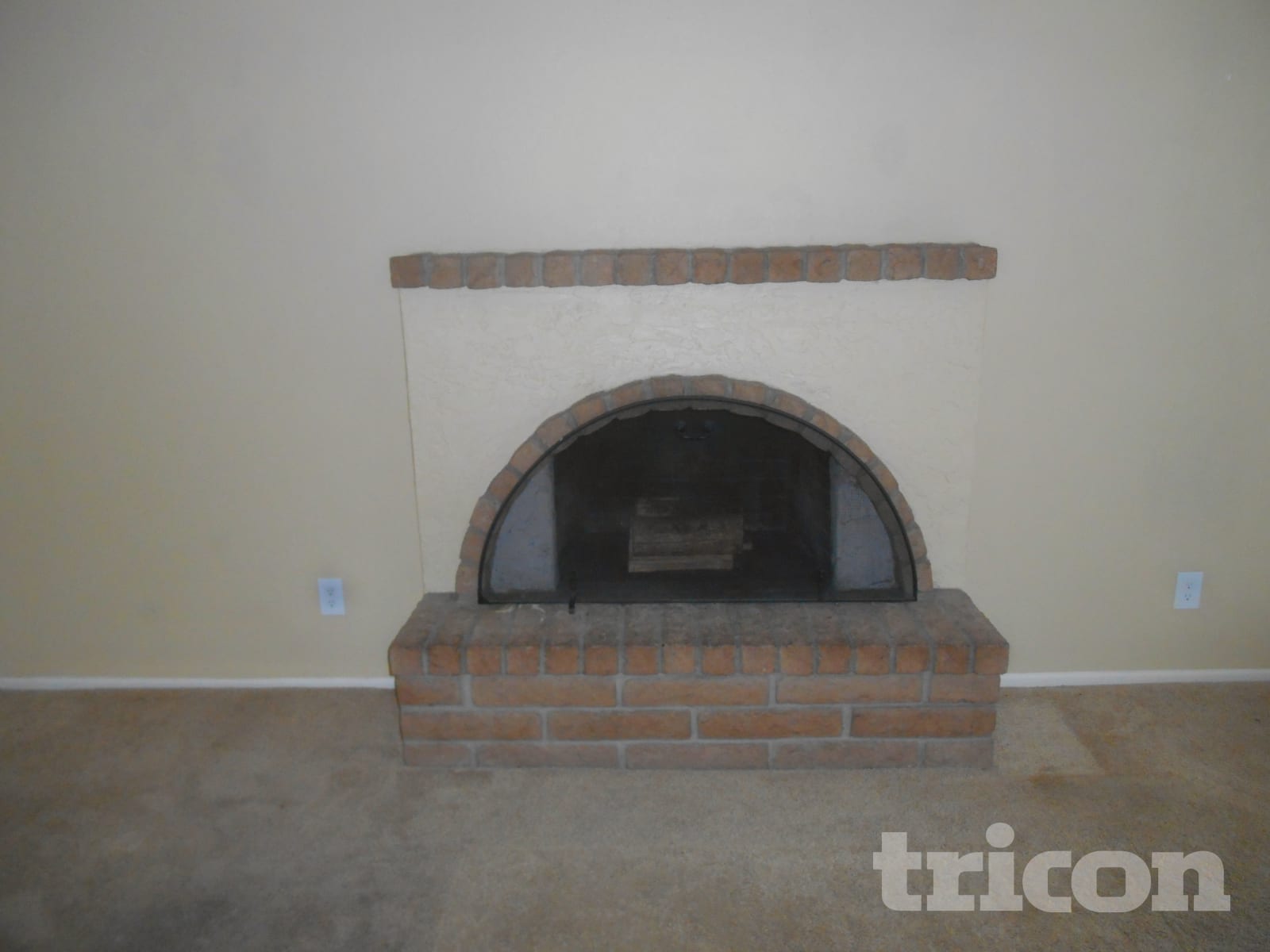 10608 N 39th Avenue photo 3