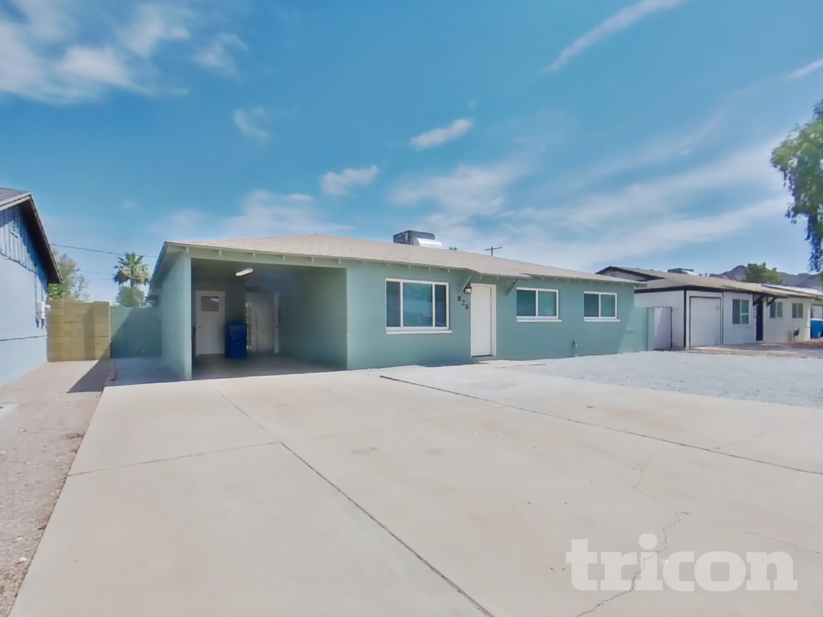 826 E Orchid Lane photo 2