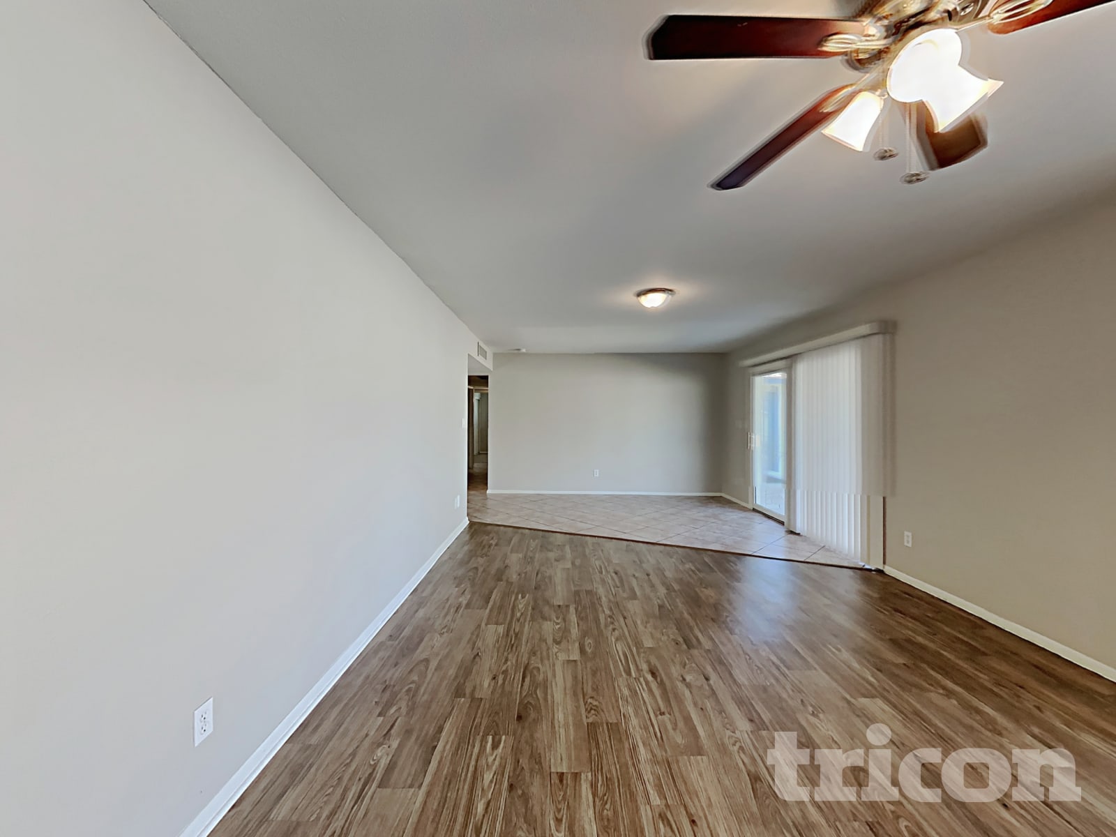 3424 W Acoma Drive photo 2