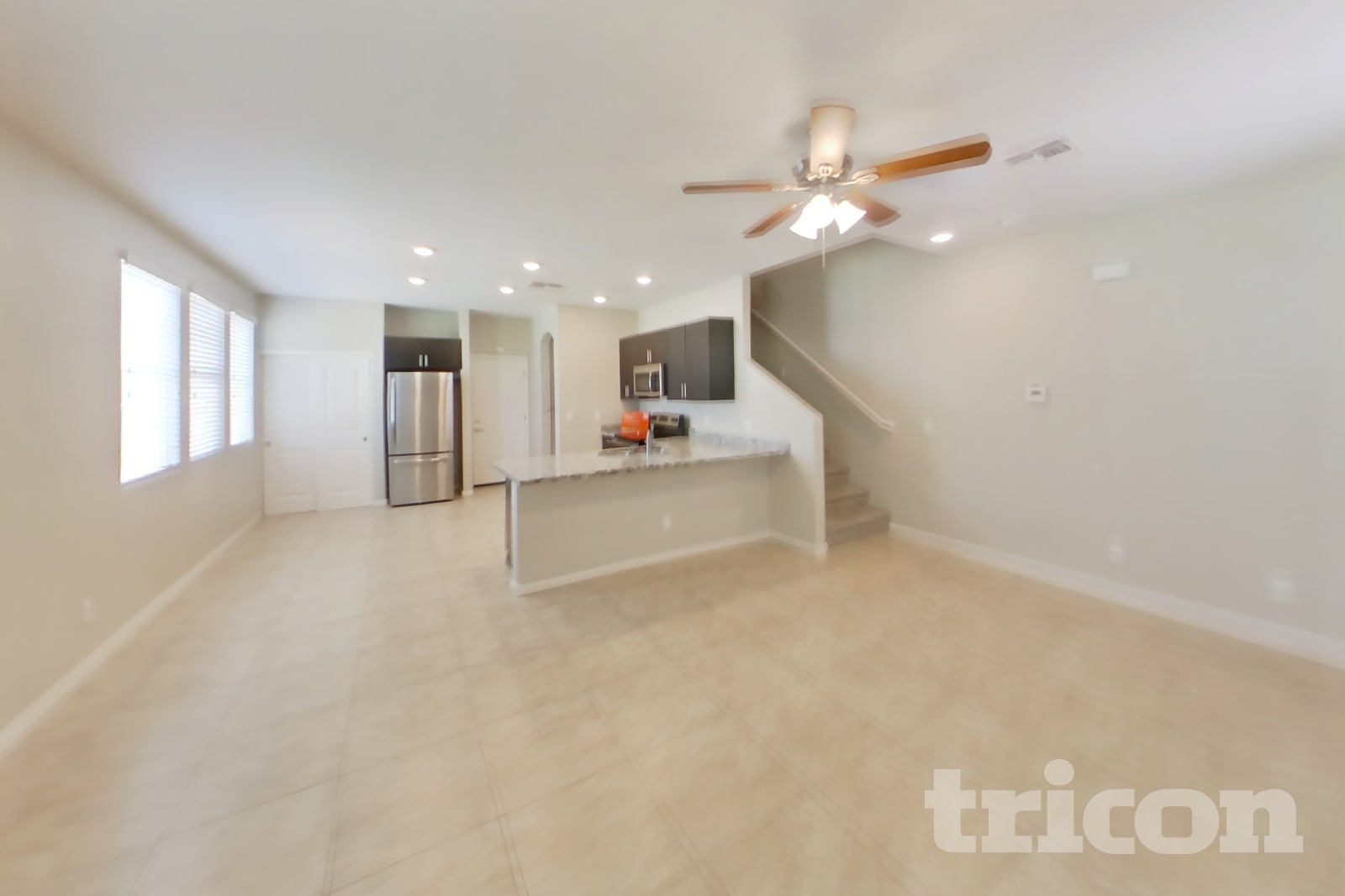 12562 W Gentle Rain Rd Peoria, AZ 85383 photo 4