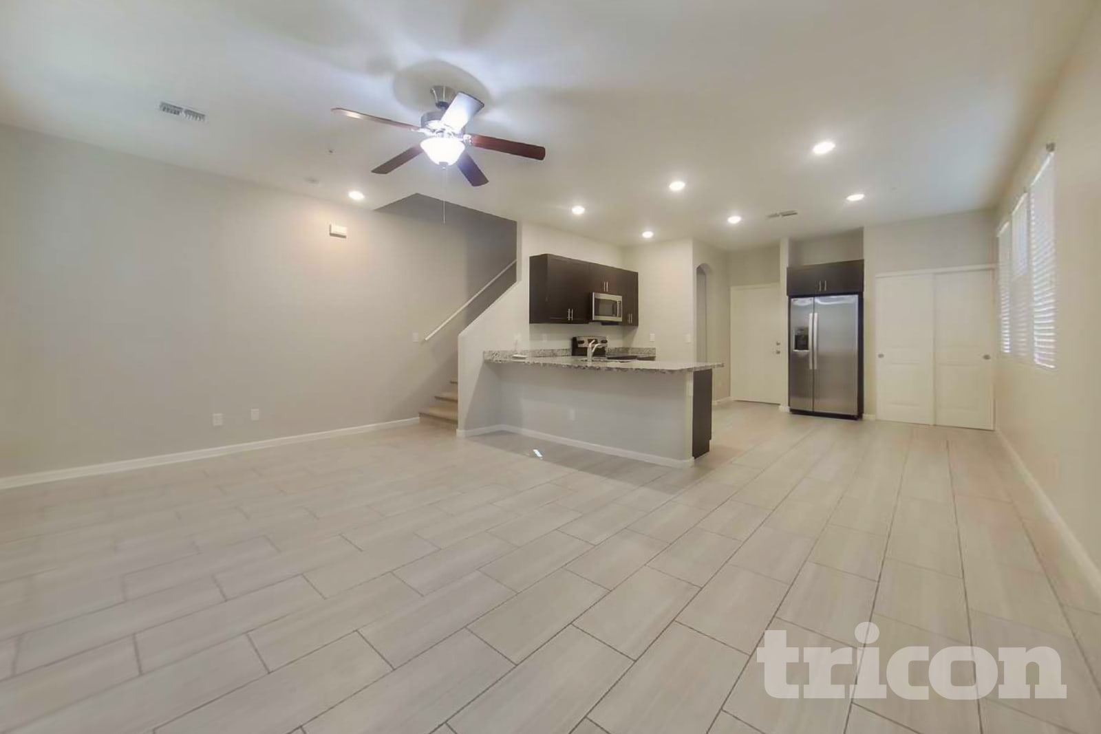 12573 W Via Dona Rd Peoria, AZ 85383 photo 4