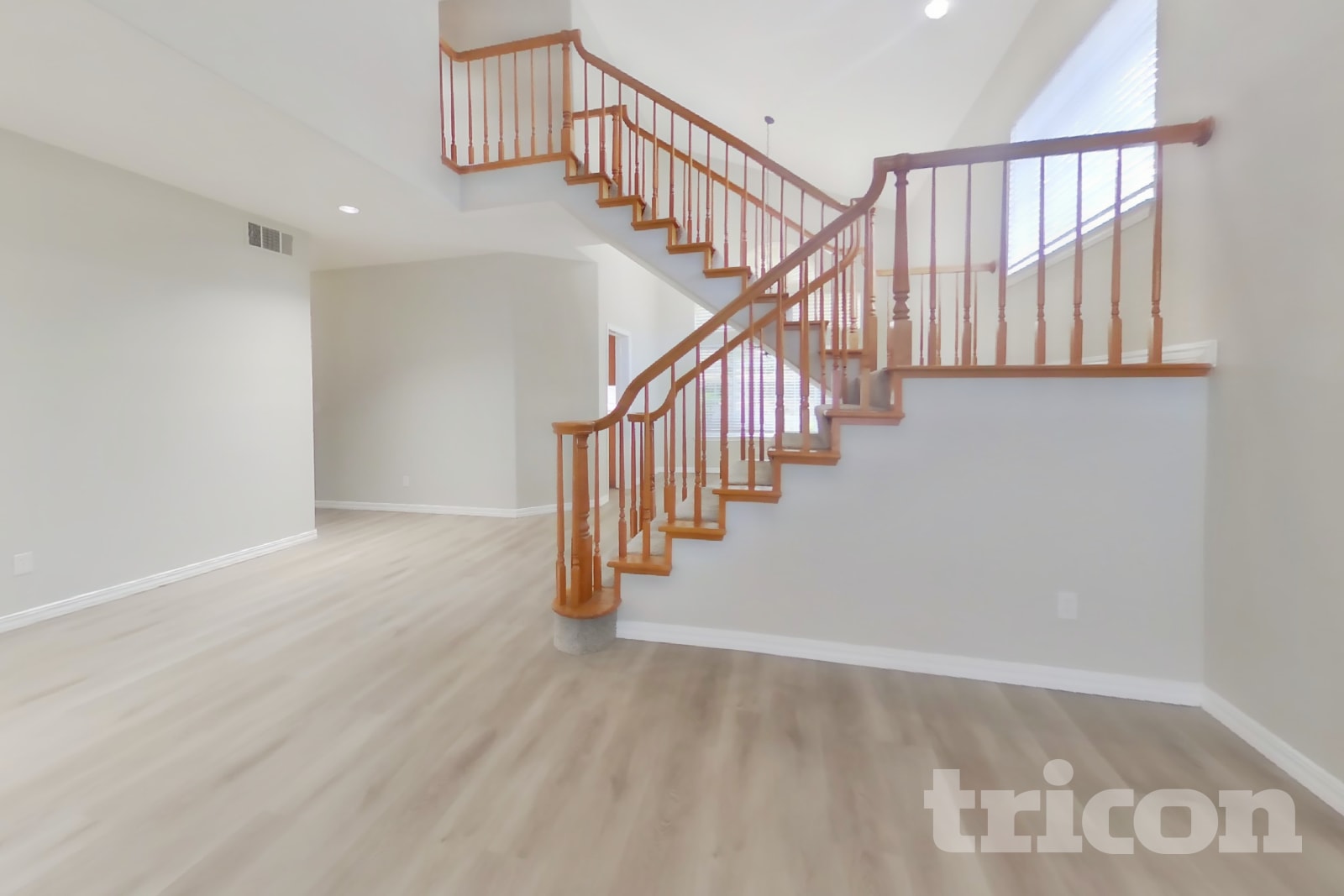 4716 Hunter Peak Court photo 3