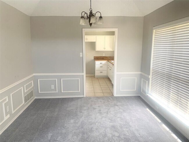 1413 Wesley Drive, Mesquite, TX 75149 photo 3