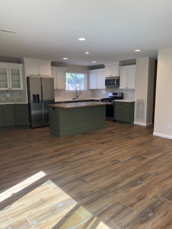 3665 Argonne St San Diego, CA 92117 photo 4