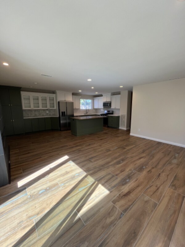 3665 Argonne St San Diego, CA 92117 photo 3