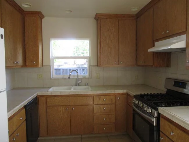8495 Murray Ave Gilroy, CA 95020 photo 5
