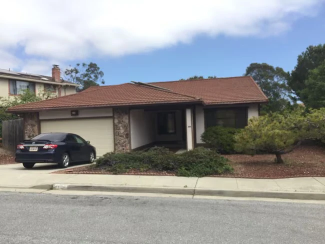 119 Donna Ct Santa Cruz, CA 95060 photo 4